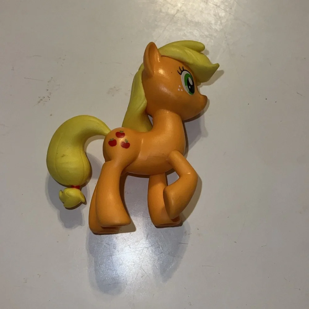 Applejack My Little Pony figure